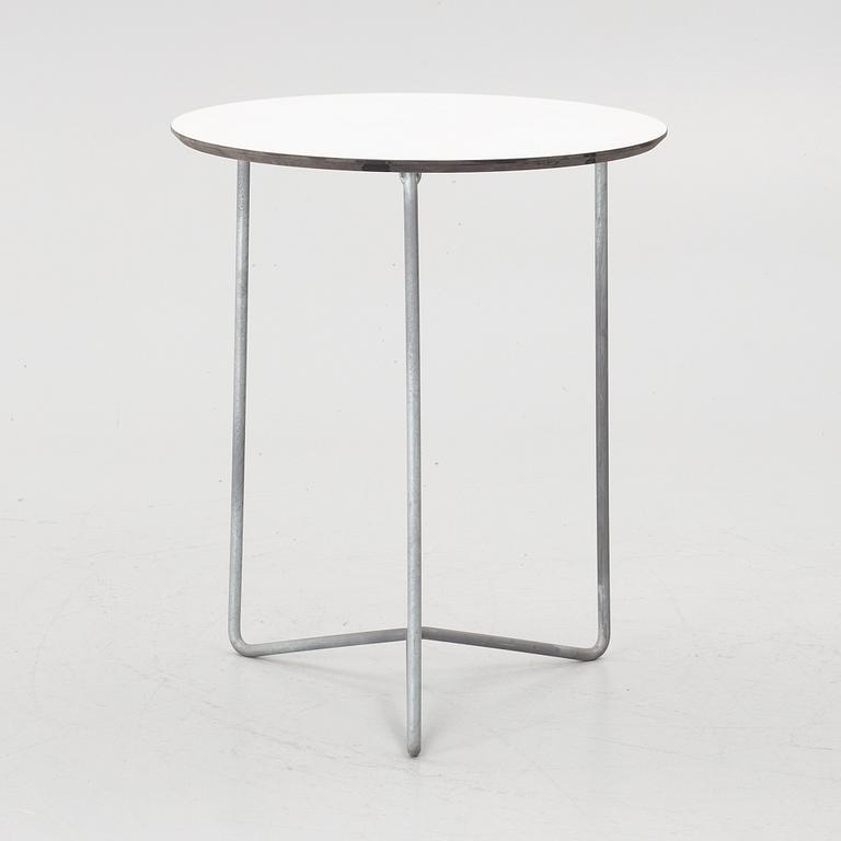 Nils Strinning, a pair of garden chairs and a table, 'High Tech', Grythyttan.