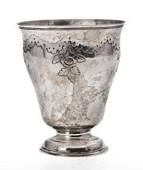 BÄGARE, silver, rokoko, otydl stämplar, möjligen Danmark, 1700-tal. Vikt ca 130 gram.