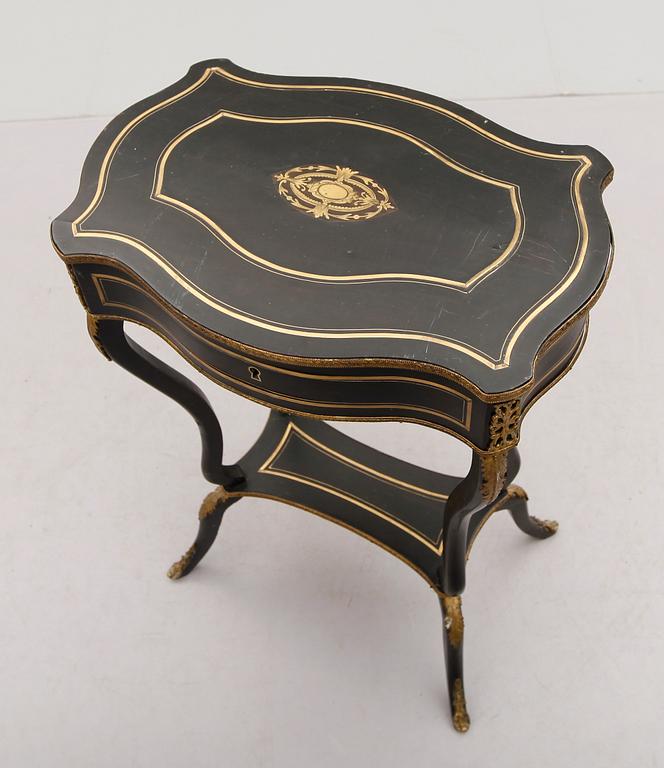 DAMARBETSBORD, 1800-talets mitt.