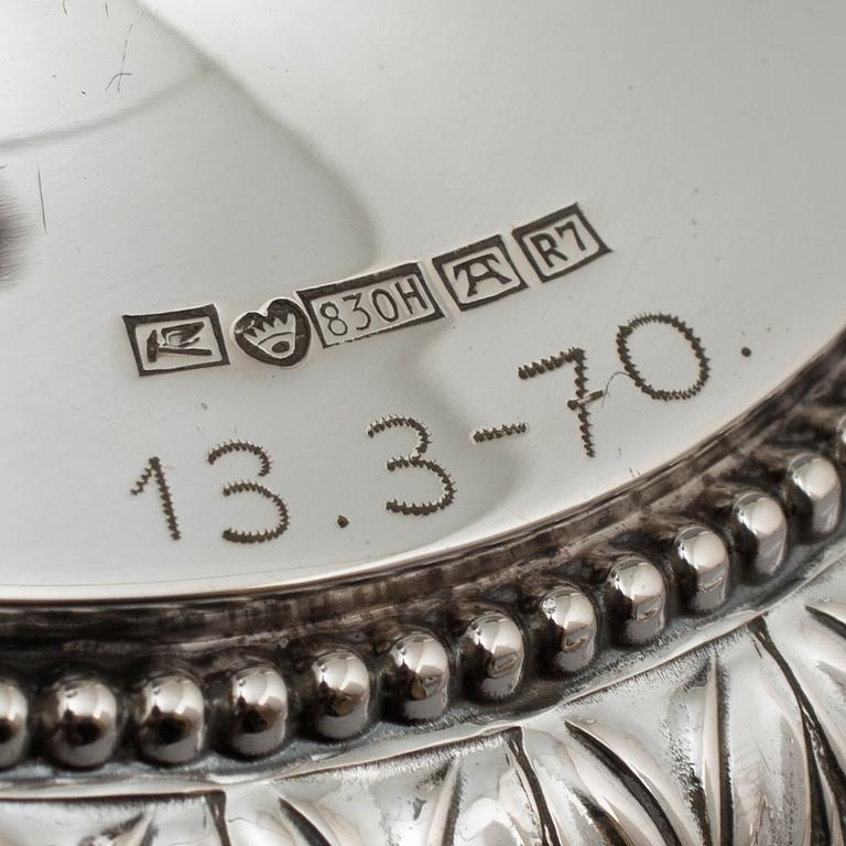 LJUSSTAKAR, ett par, silver, gustaviansk stil, Finland, 1970-95.