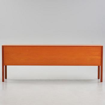 Josef Frank, sideboard, modell B 1015, Firma Svenskt Tenn, ca 2001.