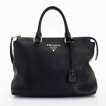 Prada, laukku.