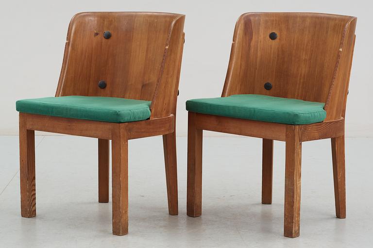 A set of four chairs and two armchairs by Axel Einar Hjorth, Nordiska Kompaniet, Stockholm 1930's.