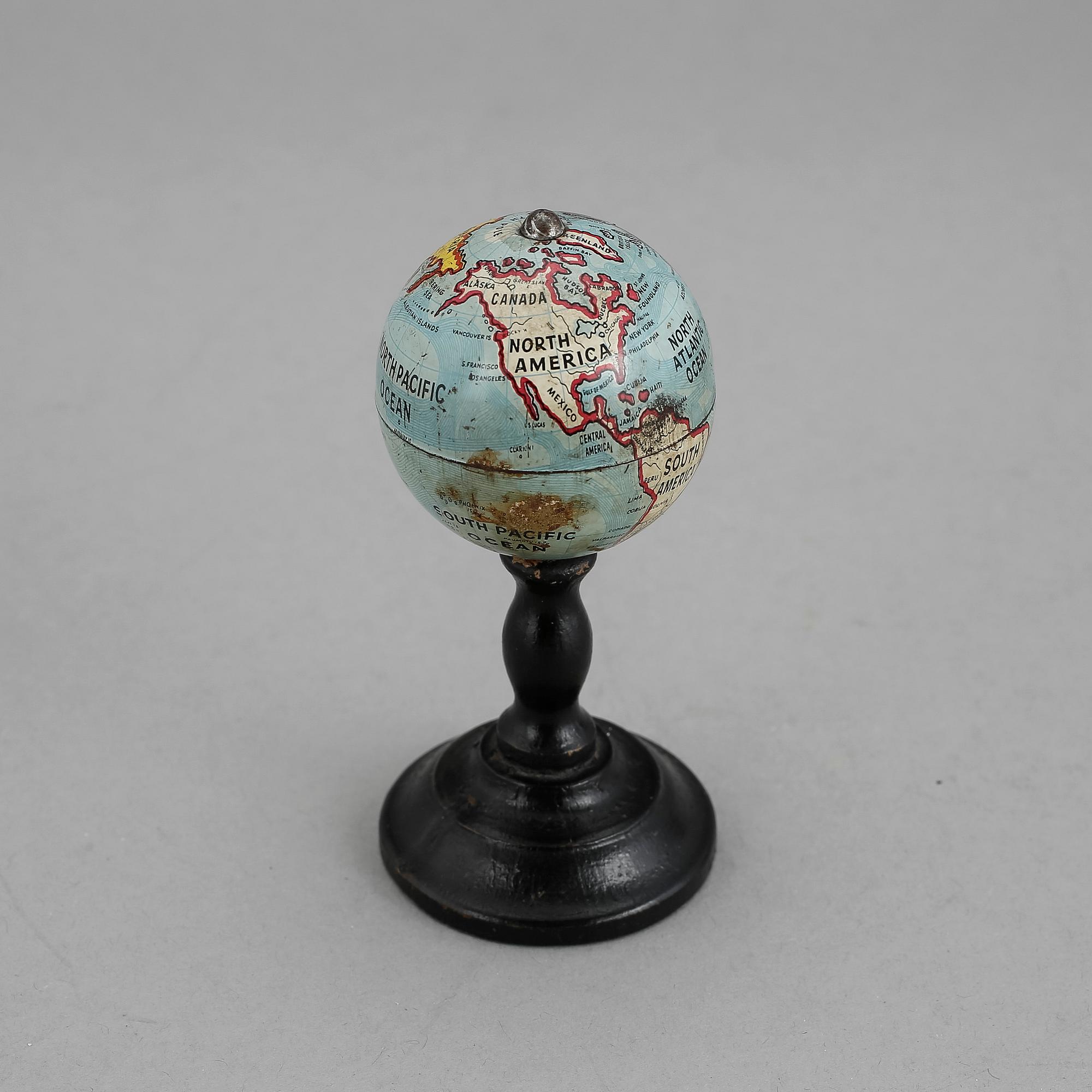 JORDGLOB I MINIATYR, 1900-talets början.