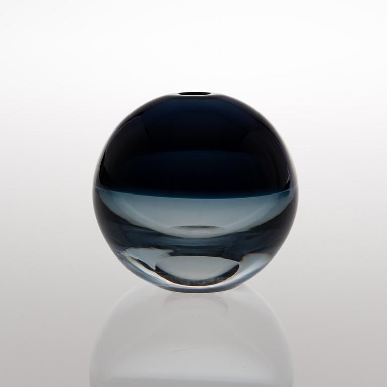 A Thunder Ball glass sculpture signed Timo Sarpaneva - Iittala -56.