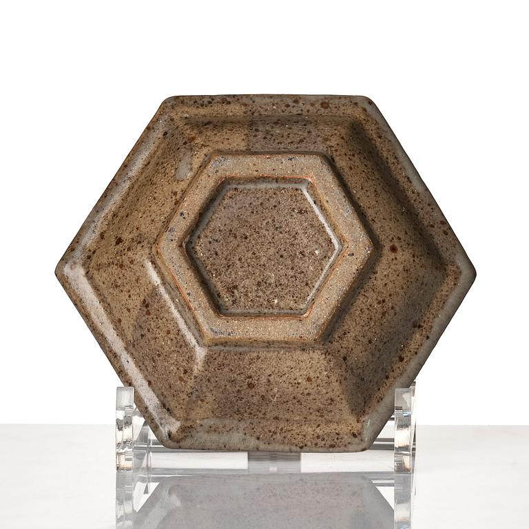 Tatsuzō Shimaoka, an hexagonal stoneware dish, Japan, 1960s.