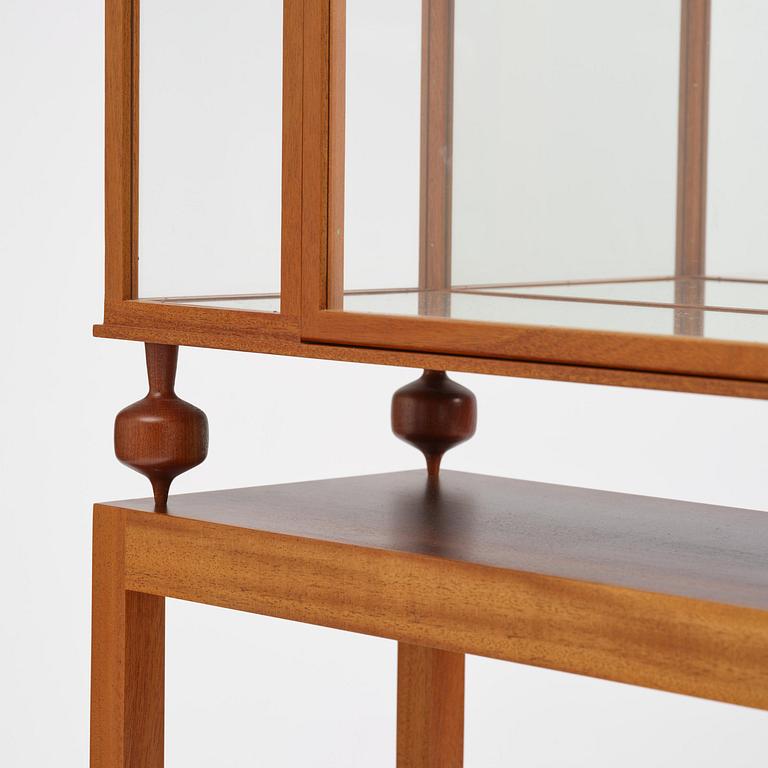 Josef Frank, a display cabinet model 2077, Firma Svenskt Tenn, post 1985.