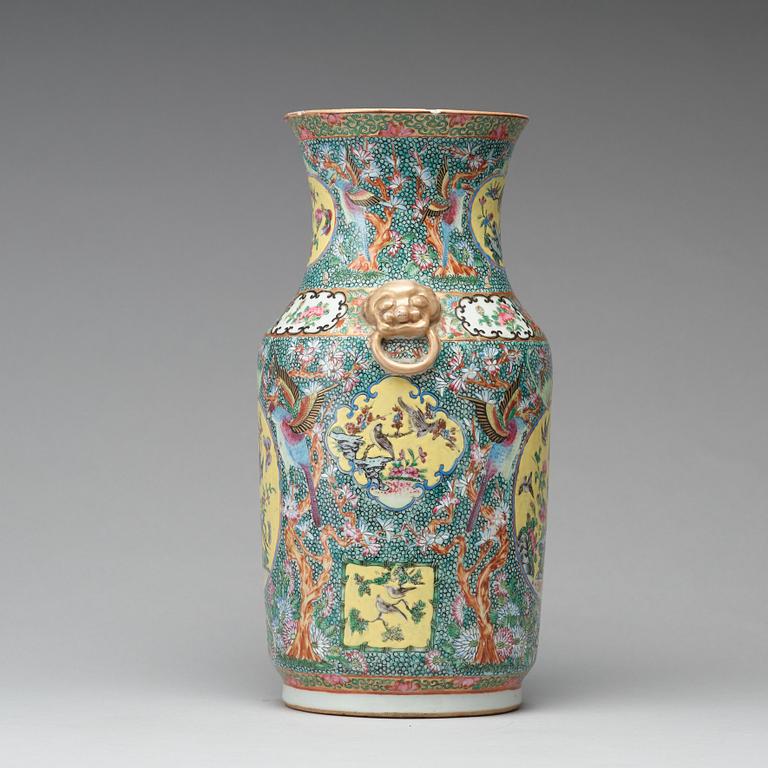 A Canton famille rose vase, Qing dynasty, 19th Century.