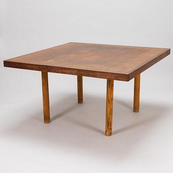 Olavi Hänninen, a 1960's dining table.