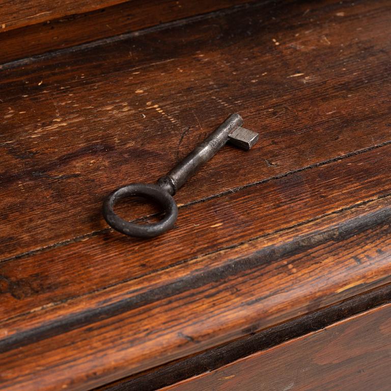 A cabinet, 18th Century.