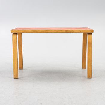 Alvar Aalto, a set of four model N65 children's chairs with table, Artek, Finland.