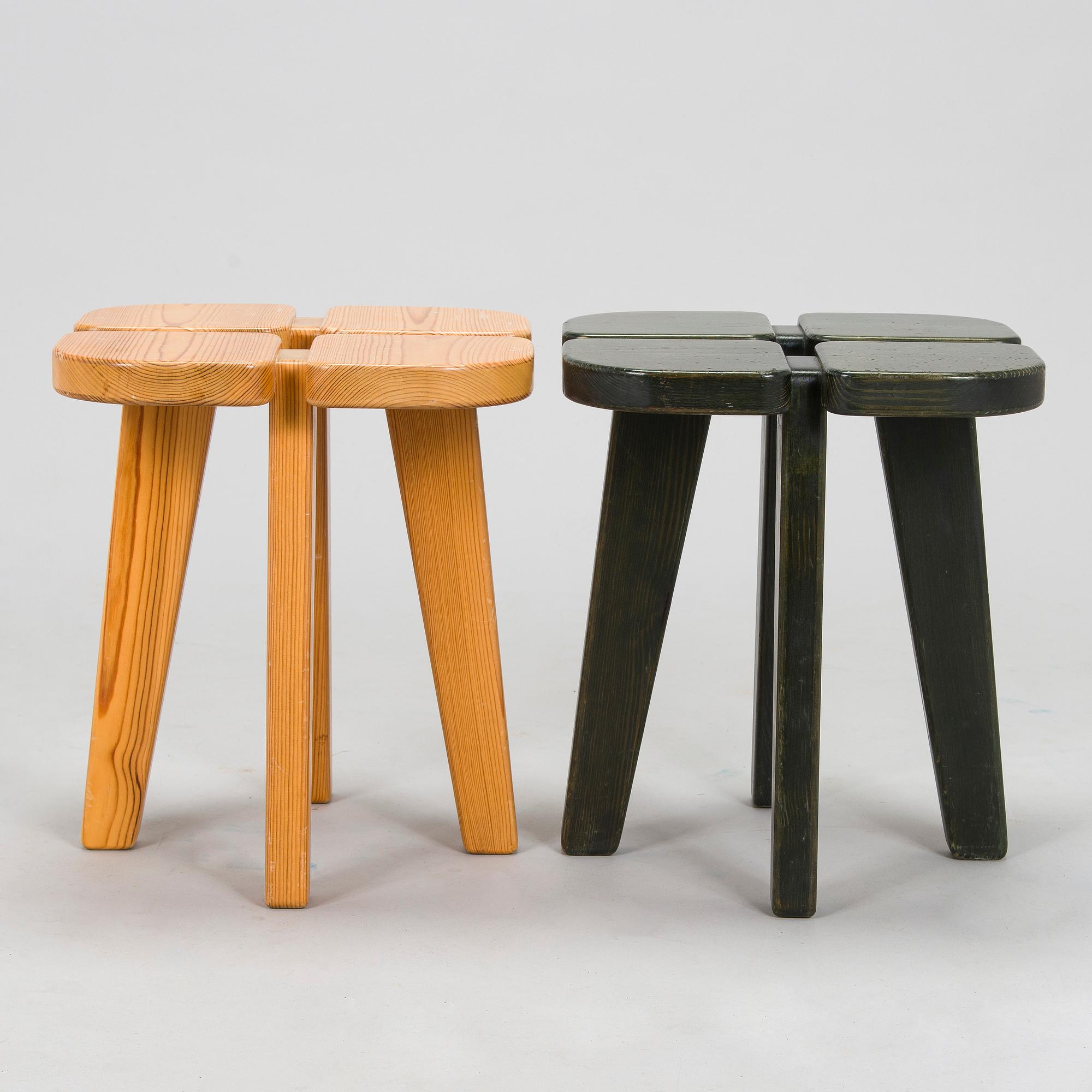 Rauni Peippo, a pair of stools "Apila" (Four-leaf clover) for Oy Stockmann Ab, Keravan Puusepäntehdas, Finland.