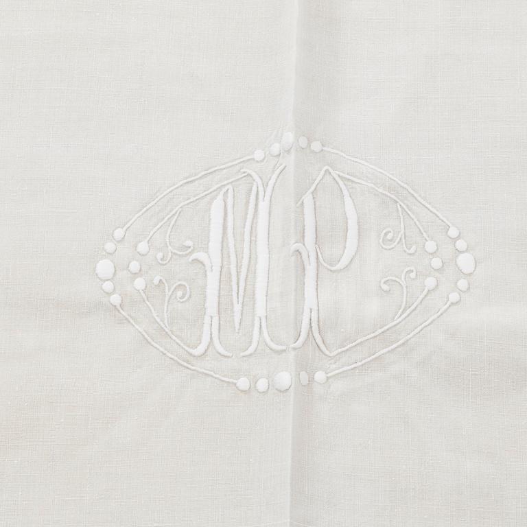 A set of two duble bed sheets, beginning of the 20th century.