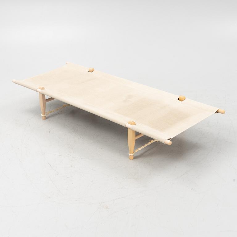 Ole Gjerløv-Knudsen, an "OGK" daybed, Skovshoved Møbelfabrik, Denmark, second half of 20th century.