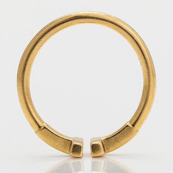 Tiffany & Co, a "T-wire" 18K gold ring.