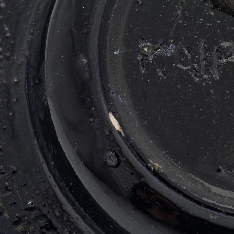 Birger Kaipiainen, a stoneware bowl signed Kaipiainen.