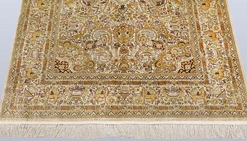 Matta, orientalisk old, silke, ca 202 x 123 cm.