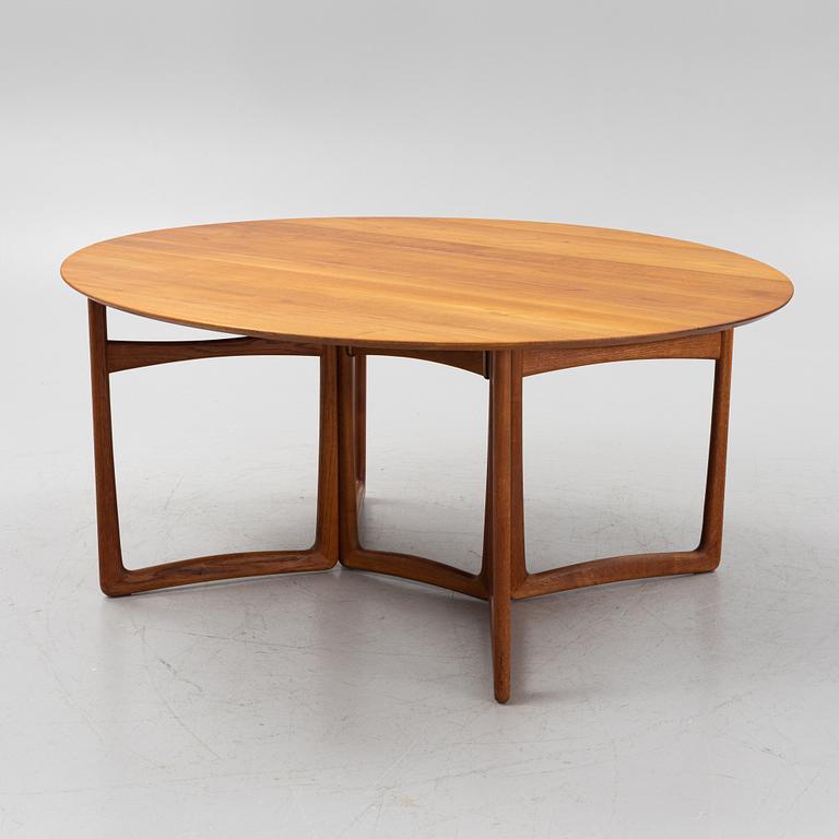 Peter Hvidt & Orla Mølgaard Nielsen, an 'Hm6' gate-leg table from  France & Daverkosen, Denmark, 1950's/60's.