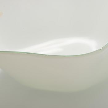 Alvar Aalto, 1 osa lasiveistoksesta, ”Aallon-kukka” 9767C, signeerattu Alvar Aalto Karhula.