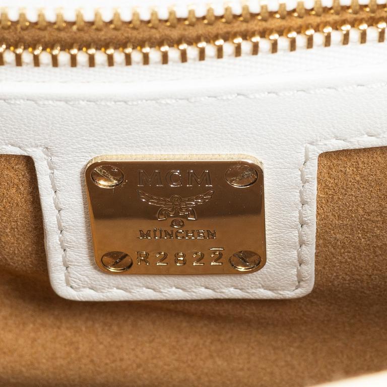 MCM, bag.