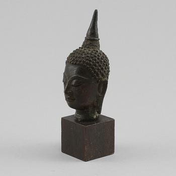 BUDDHAHUVUD, Thailand 1900-tal.