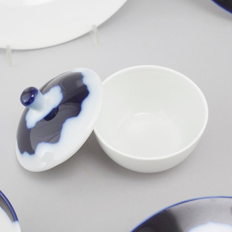 LIN UTZON, delvis, 55 delar, porslin, Royal Copenhagen, 1980-tal.
