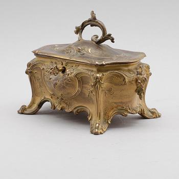 SKRIN, patinerad brons, rokokostil, 1800-talets andra hälft.
