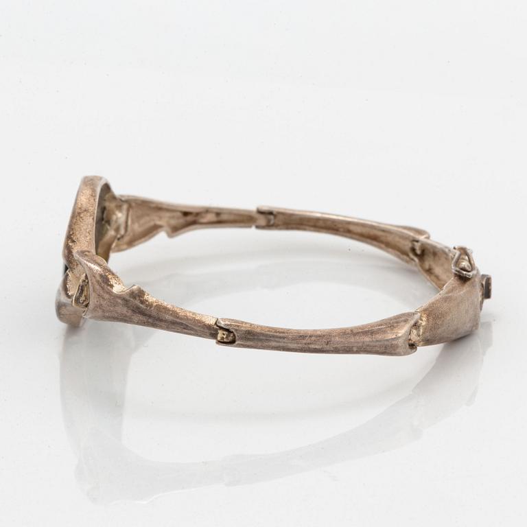 Siro Koru, bracelet sterlingsilver with labradorite.