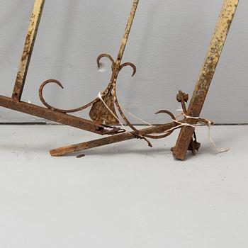 SMIDESGALLER, troligen till balkong eller terrass, 8 delar, omkring 1900.