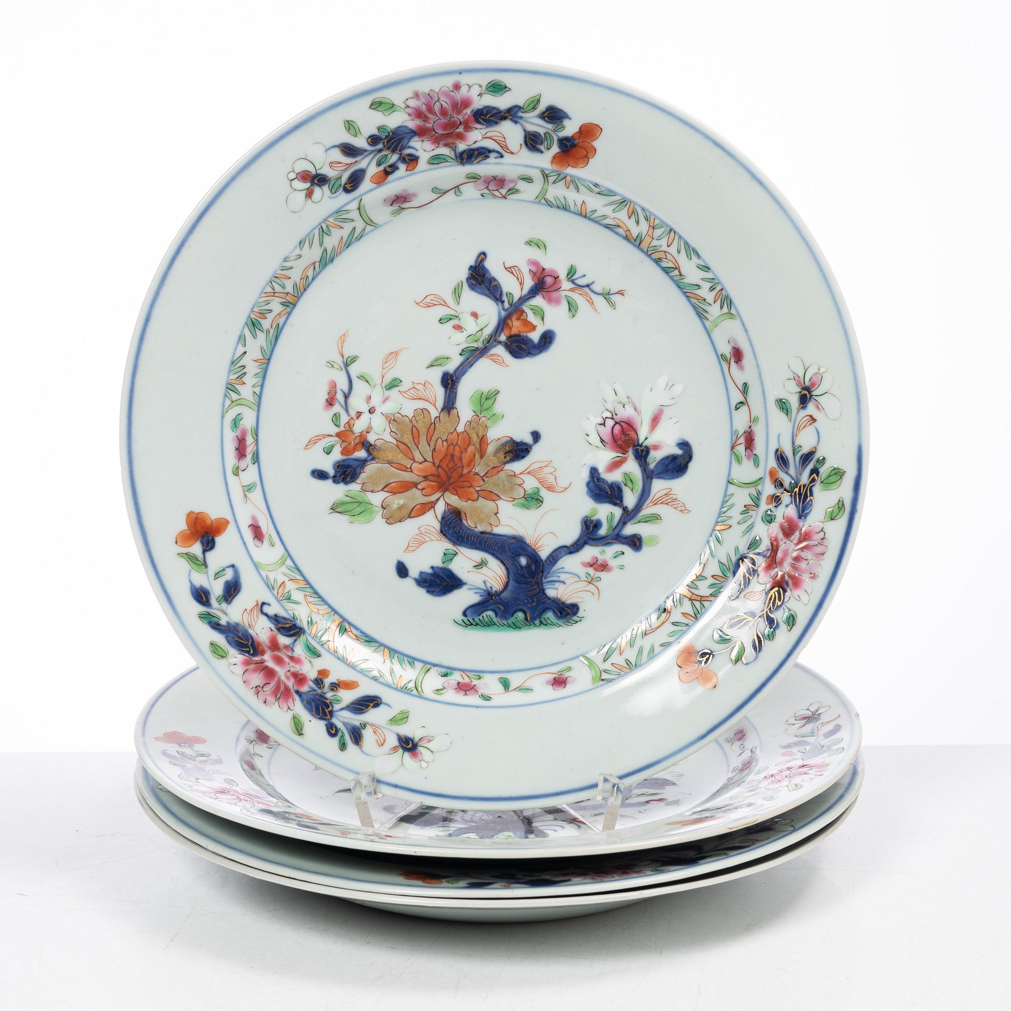Four porcelain plates, Kina, Qianlong (1736-95).