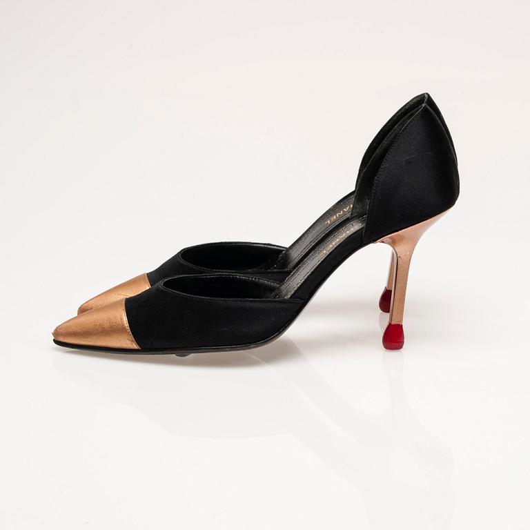 SKOR, Chanel.