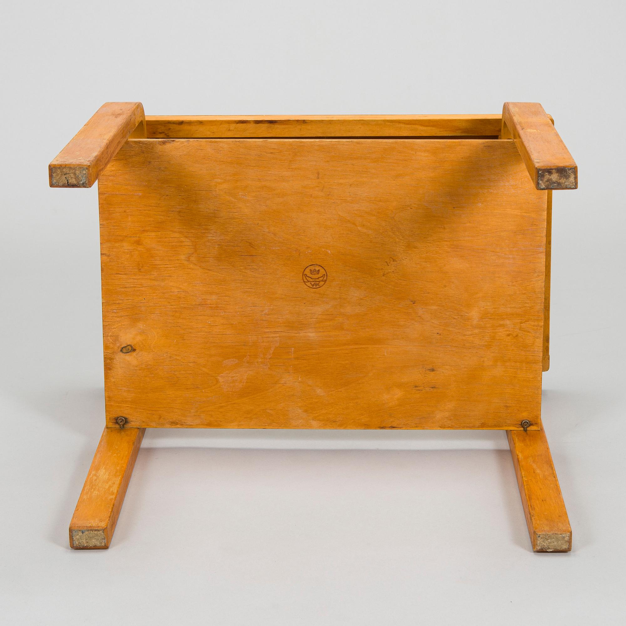 Alvar Aalto, a mid-20th century 'A86' table for O.Y. Huonekalu-ja Rakennustyötehdas A.B.