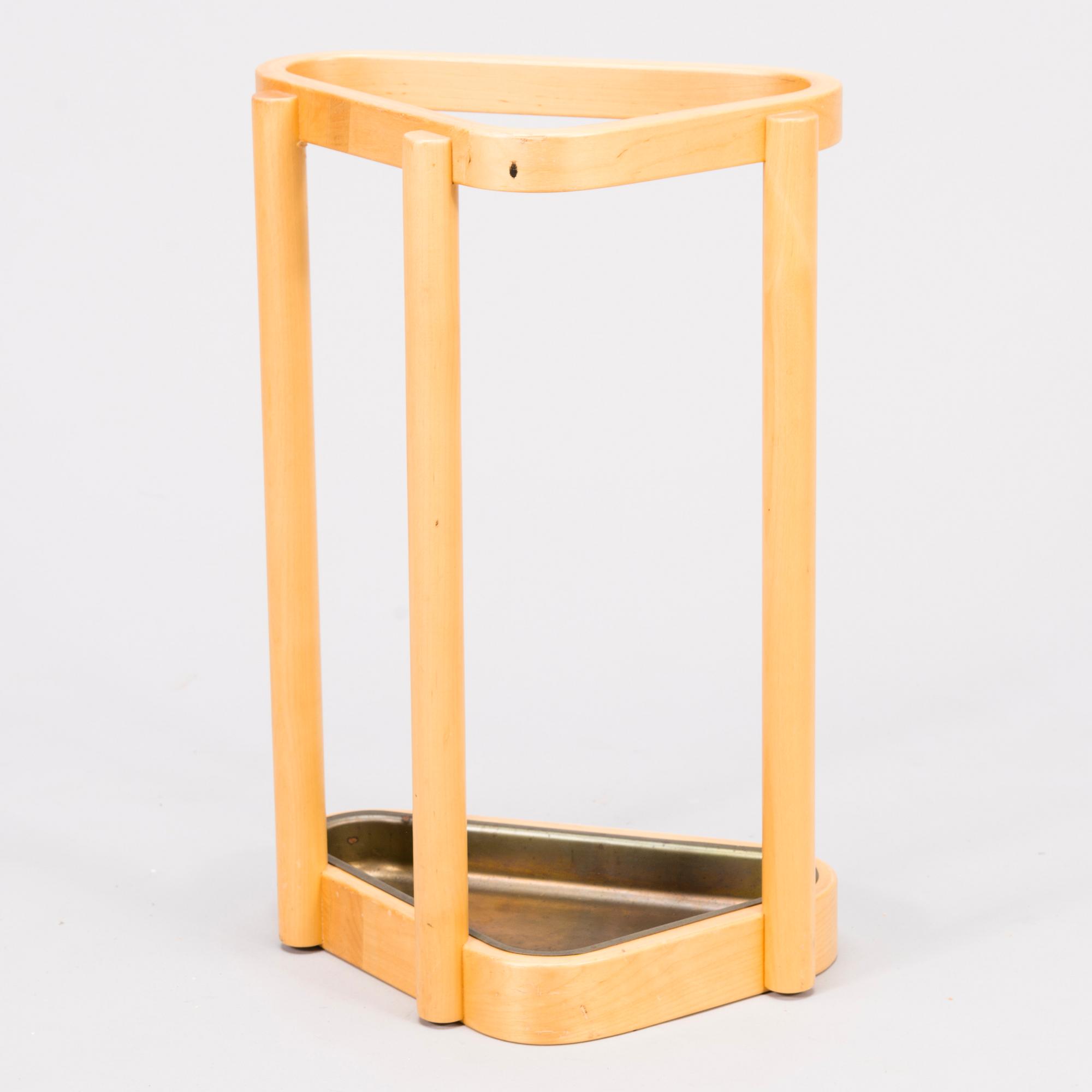 ALVAR AALTO, SATEENVARJOTELINE, malli 115, Artek, 1900-luvun jälkipuoli.