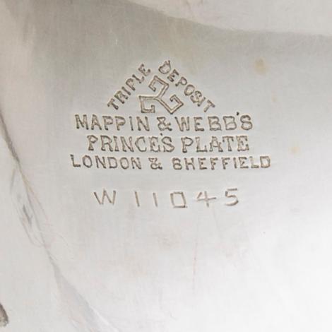 Sauceboats 3 pcs Louis XV style silver plate Mappin & Webb London first half of the 20th century.