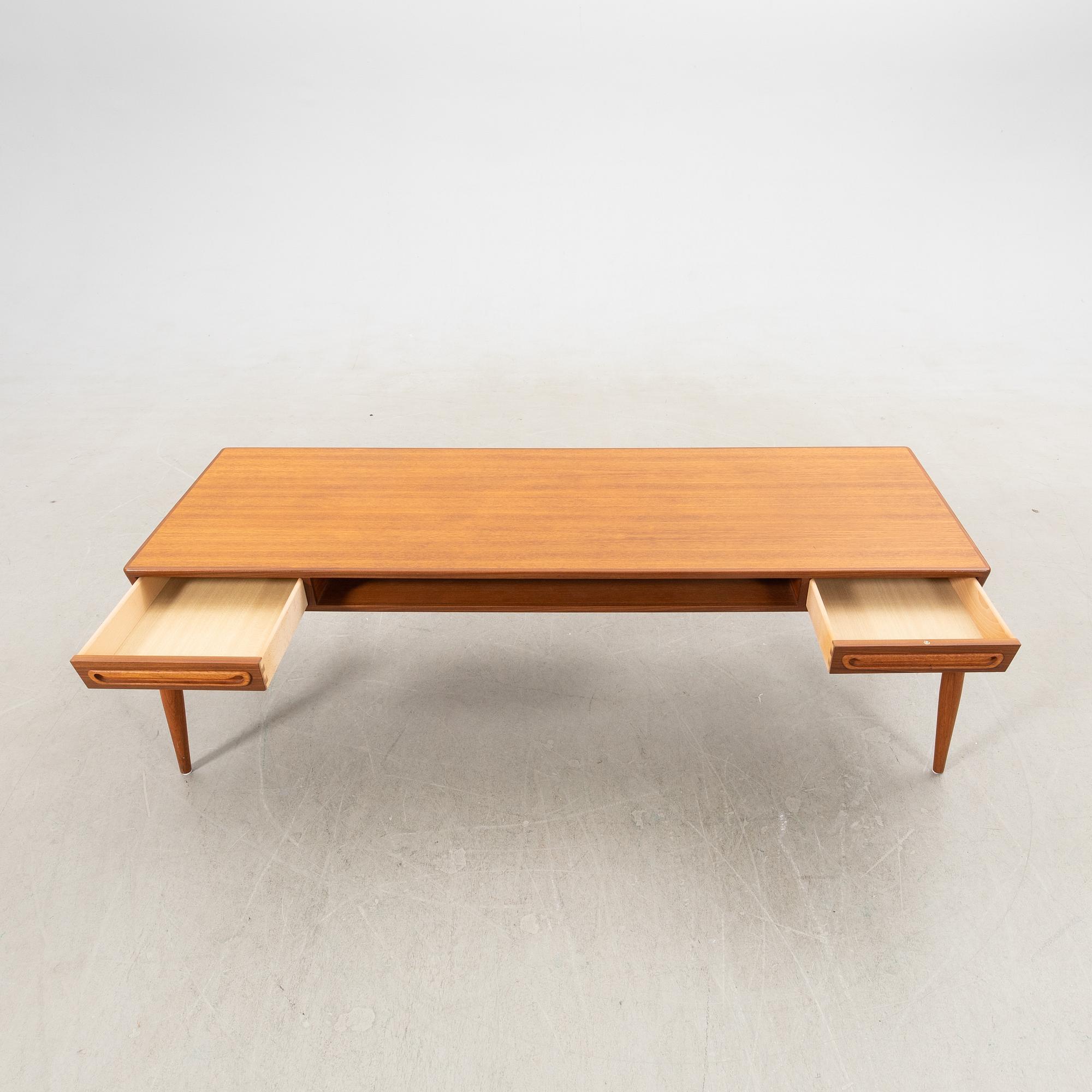 Johannes Andersen, coffee table mid-20th century.
