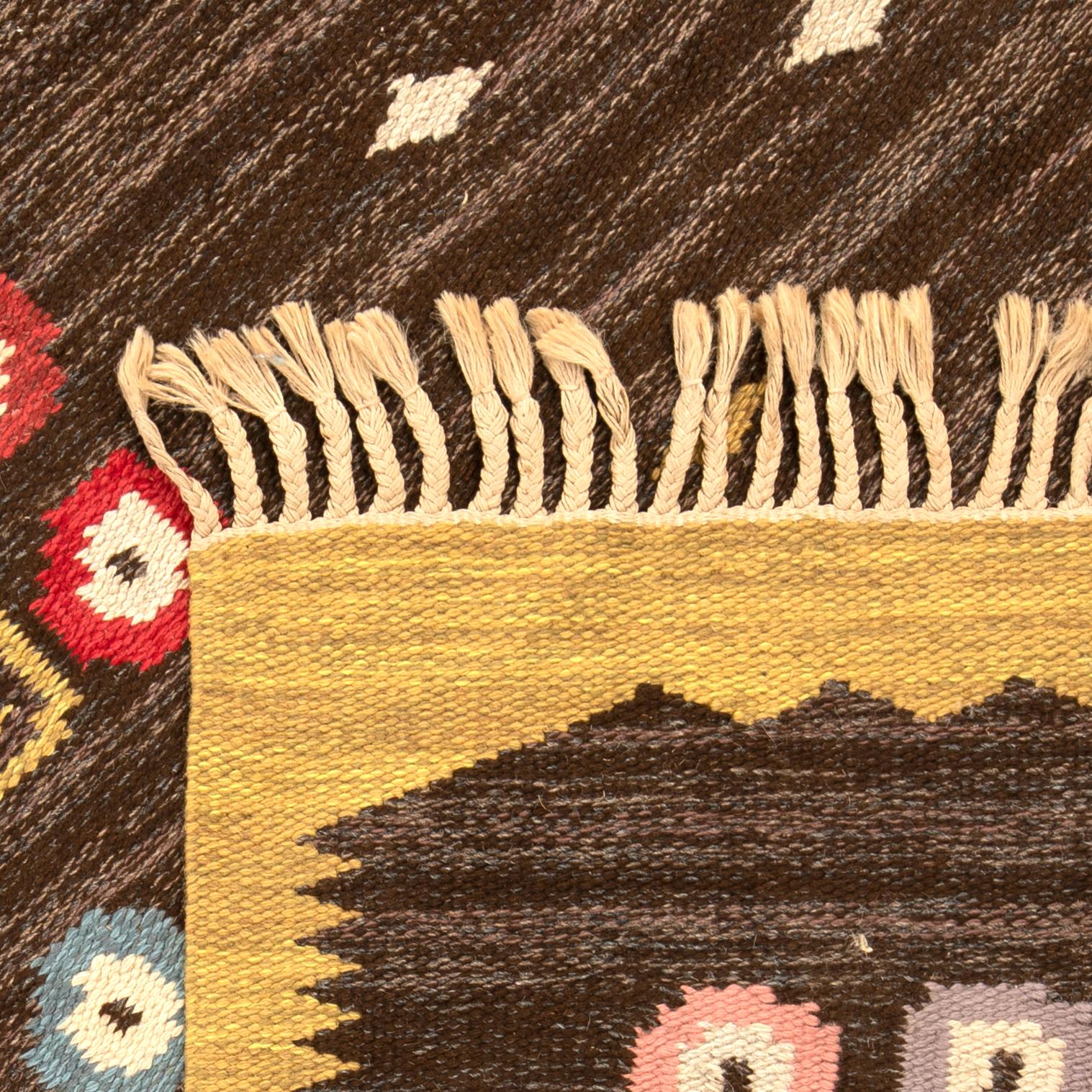 Matta, rölakan signerad SW (Solveig Westerberg), "Le Petite" ca 310x193 cm.