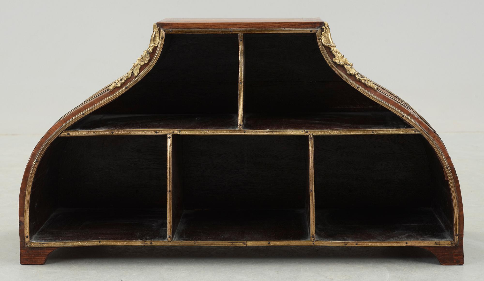 SKRIVBORDSHURTS, Louis XV-stil, 1800-tal.