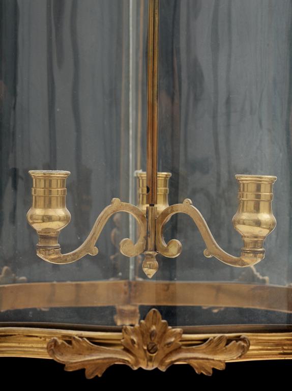 A Louis XV-style late 19th century three-light lantern.