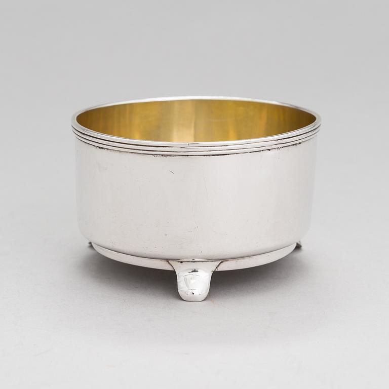 A Russian silver bowl, mark of Friedrich Johann Drevsen, assay master Aleksandr Jashinov, Saint Petersburg, 1818-1826.