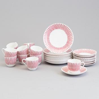 STIG LINDBERG, kaffekoppar med fat, 12 st, samt 12 asietter, benporslin, "Salix", Stig Lindberg, Gustavsberg.