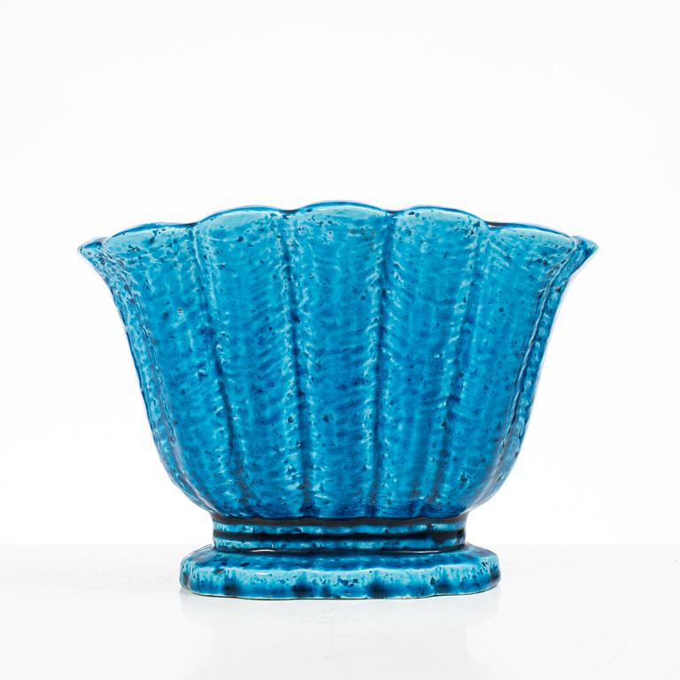 Gunnar Nylund, a set of five chamotte stoneware vases, Rörstrand 1930s-40s.