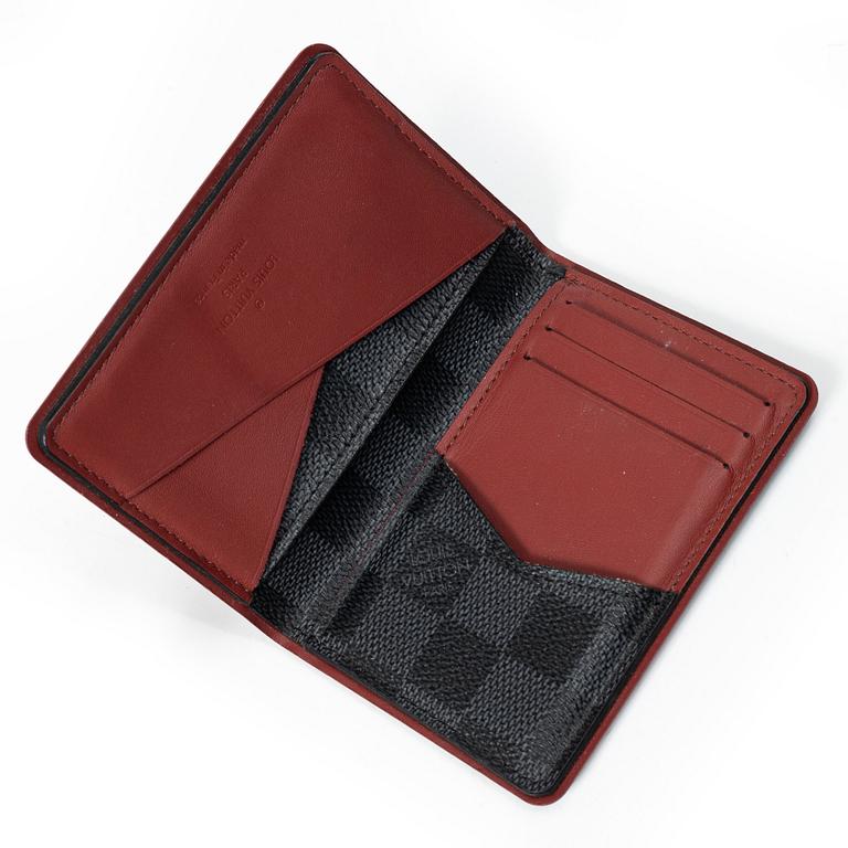 Louis Vuitton, wallet.