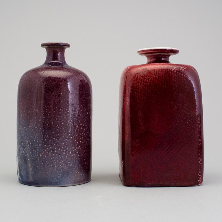 STIG LINDBERG, 2 vaser av stengods, Gustavsberg 1960/70-tal.