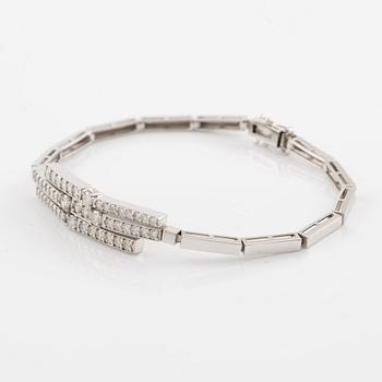 Armband, 18K vitguld med briljantslipade diamanter.