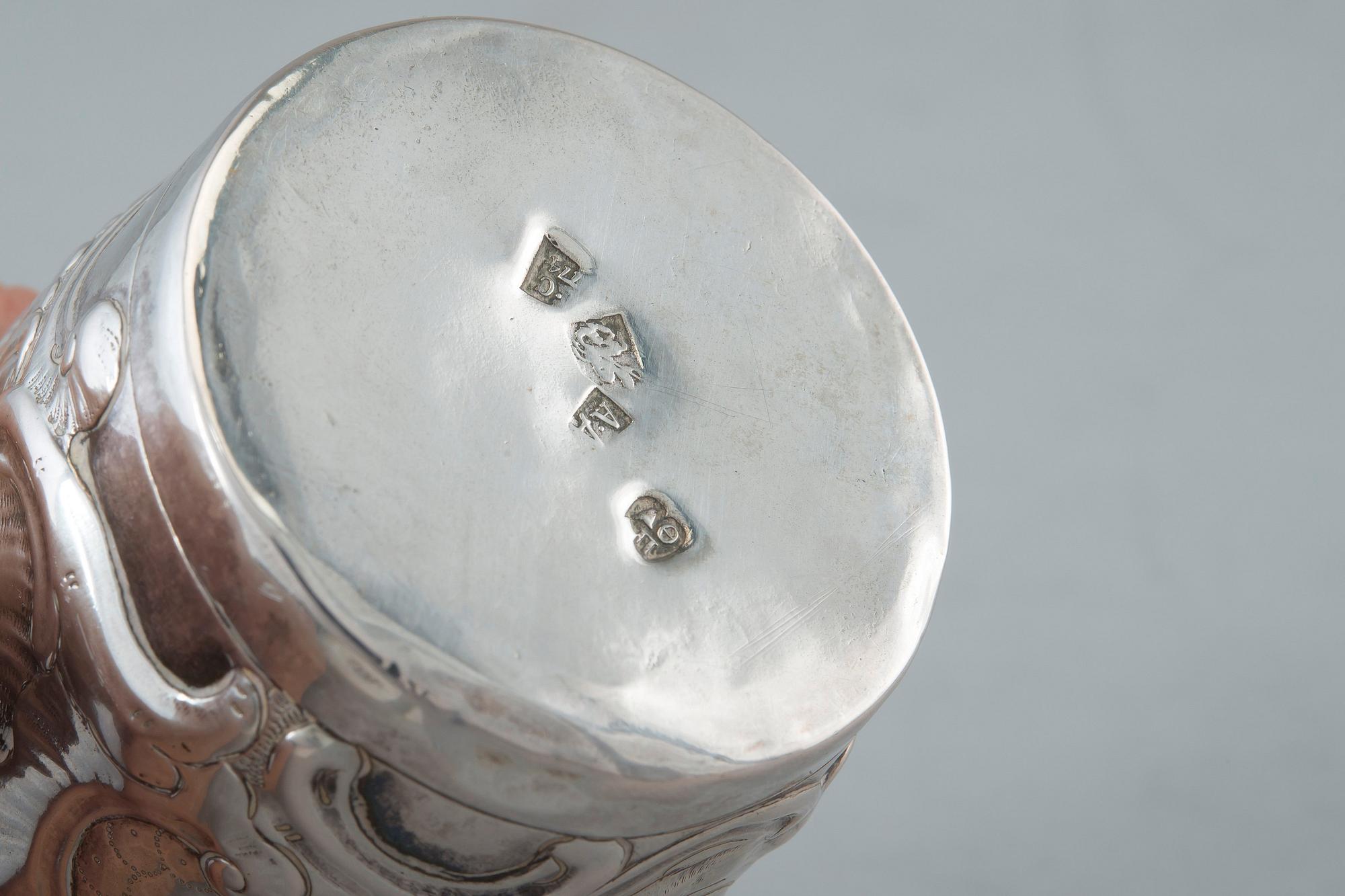 PIKARI, hopeaa. Andrei Dementiev Moskova 1774. Korkeus 8,5 cm, paino 68 g.