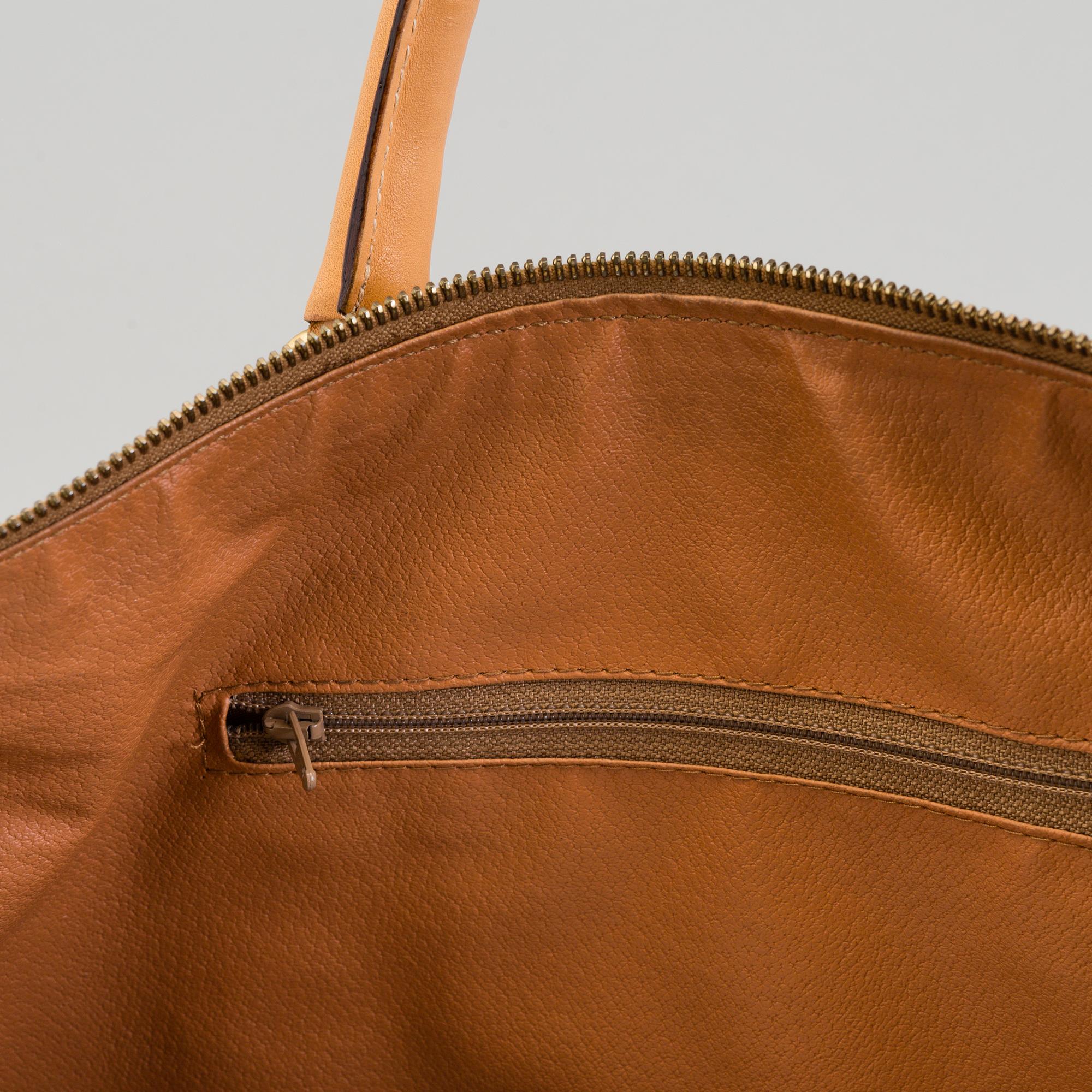 WEEKENDBAG, Céline.