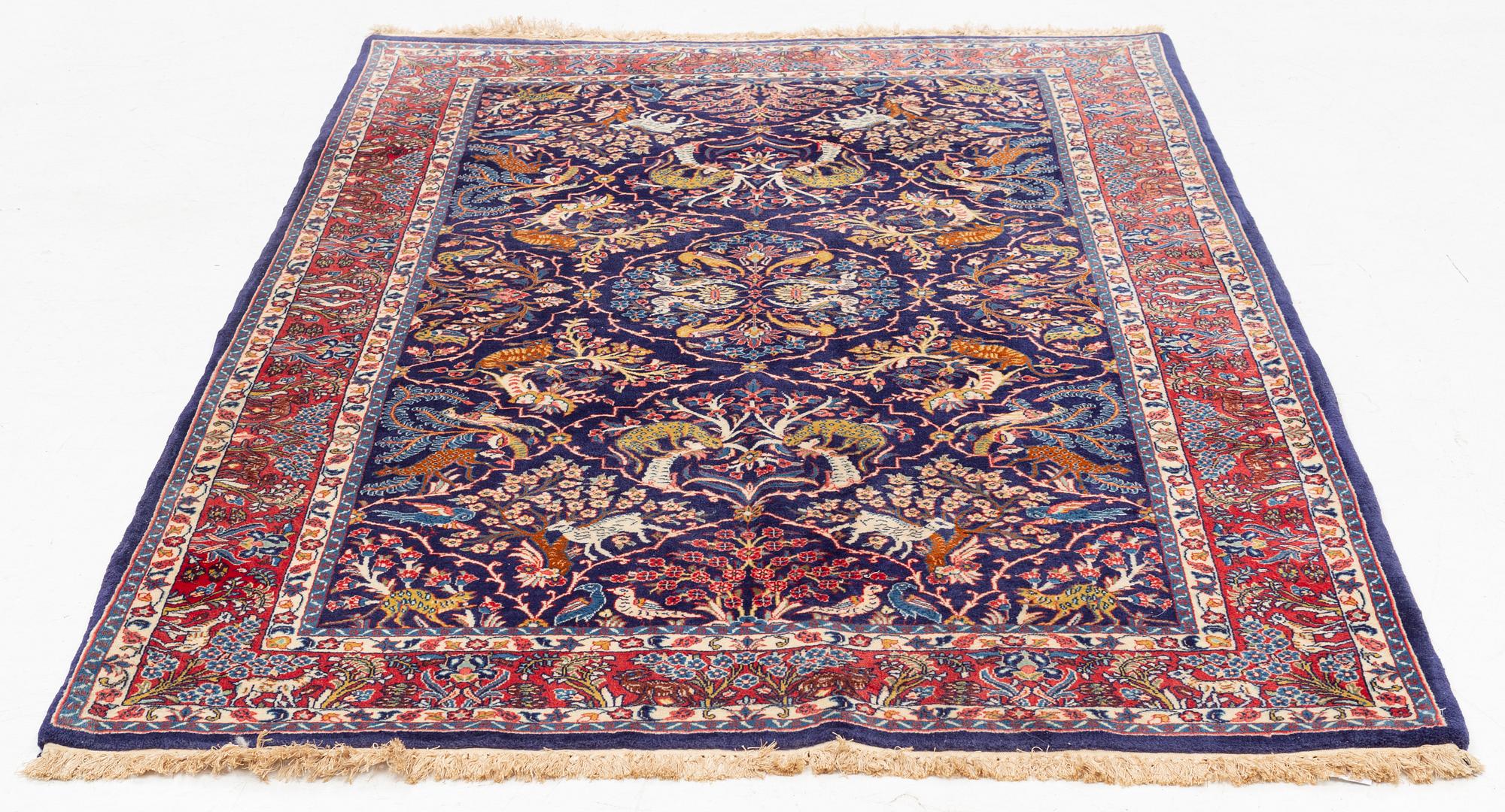 Matta, sannolikt Täbriz, signerad, ca 212 x 145 cm.