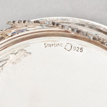 Coasters/flaskunderlägg, ett par, sterlingsilver, 1900-tal.
