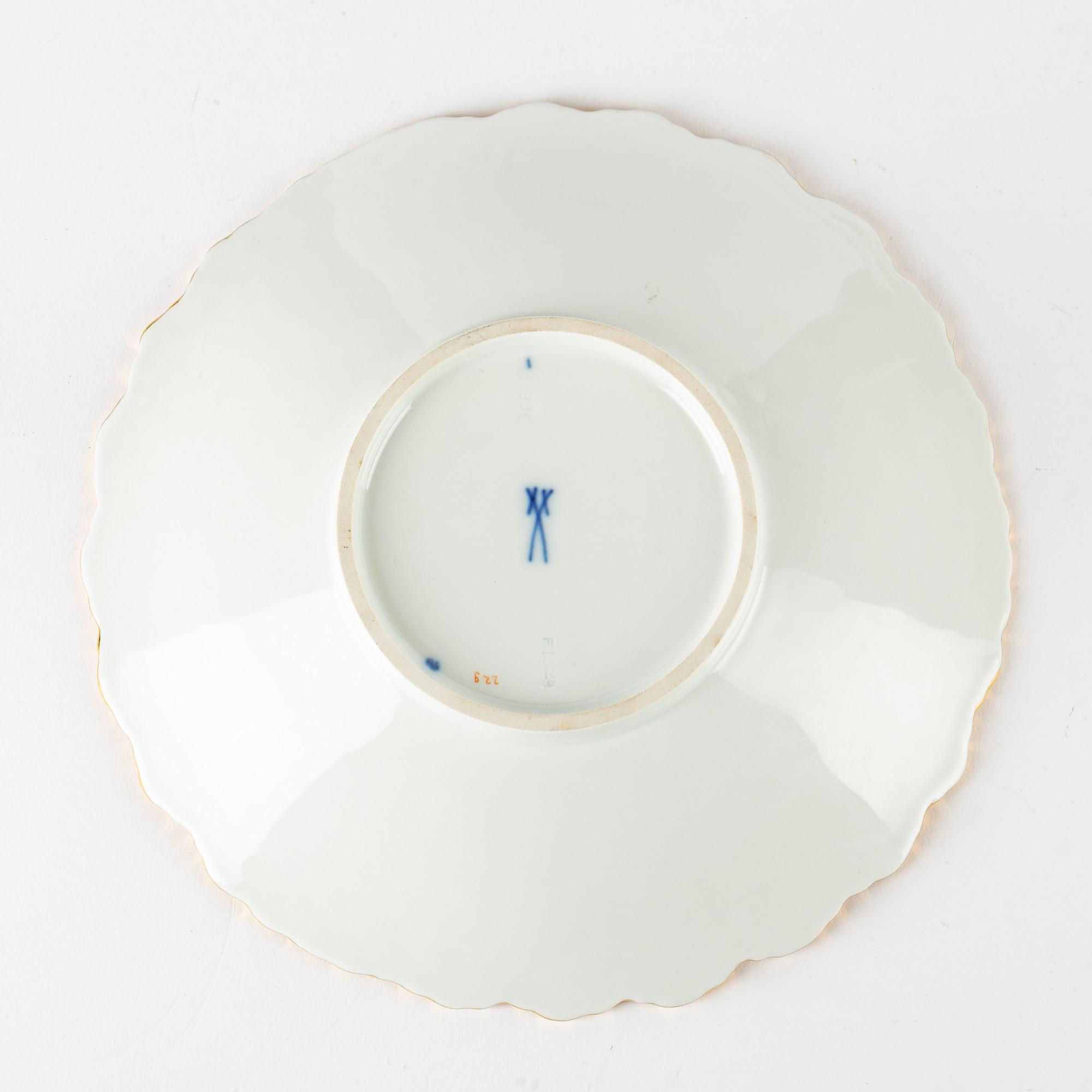 A porcelain bowl and a dish, Meissen, late 19th Century / 20th Century.