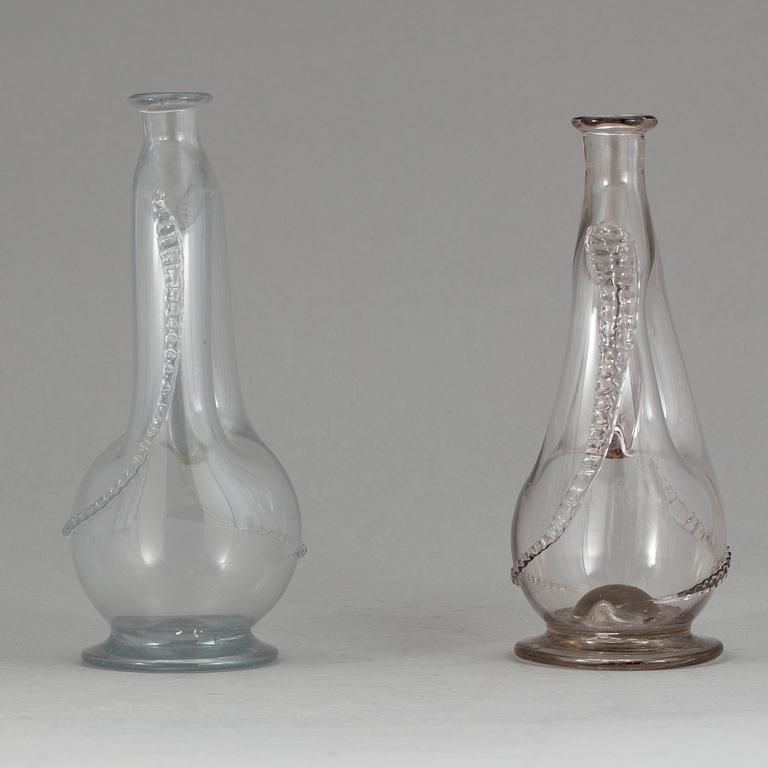 KRANSFLASKOR, 2 stycken, glas, 1800-tal.